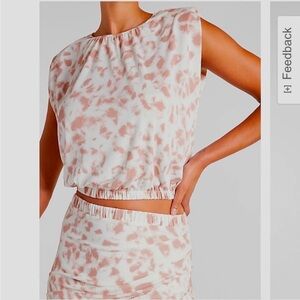 Express Printed Silky Sueded Jersey‎ Cropped Padded Shoulder Top